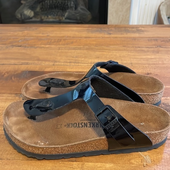BIRKENSTOCK Patent Leather Sandal Size 39 - Picture 5 of 10